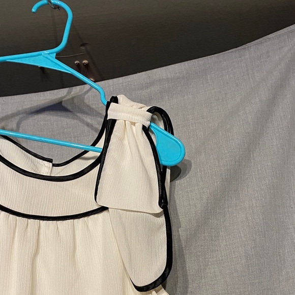 AB Studio White Blouse with Black Accents - Picture 2 of 5